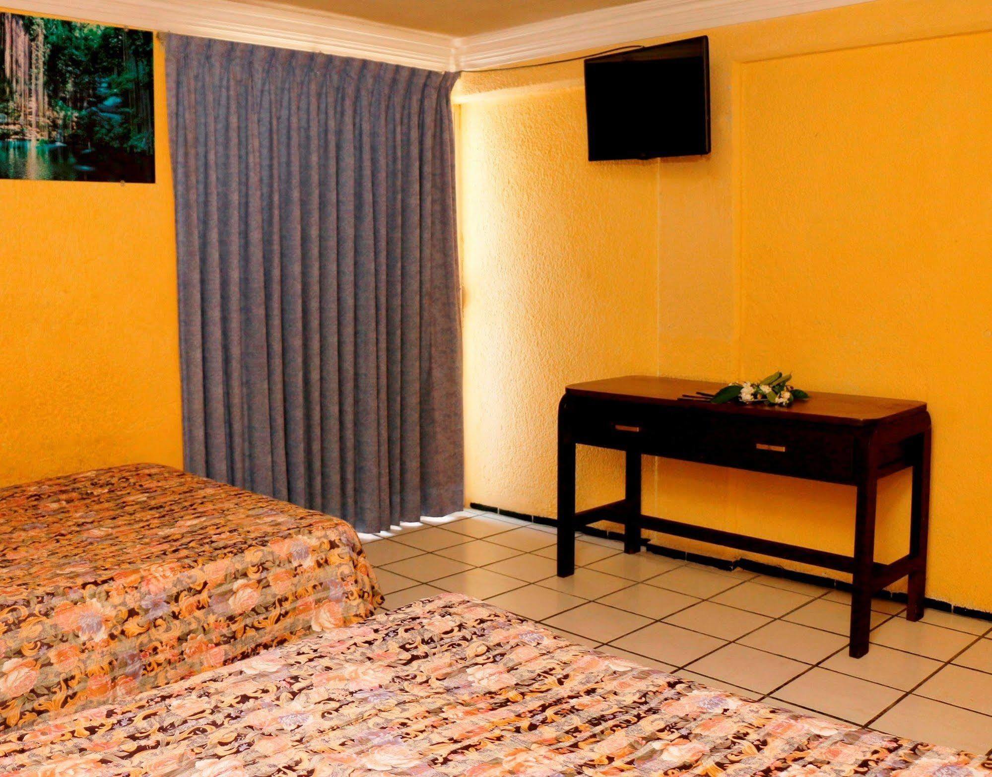 Hotel Suites Elia Noemi Mérida Εξωτερικό φωτογραφία